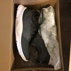 New in box Women’s under armour shoes size 9